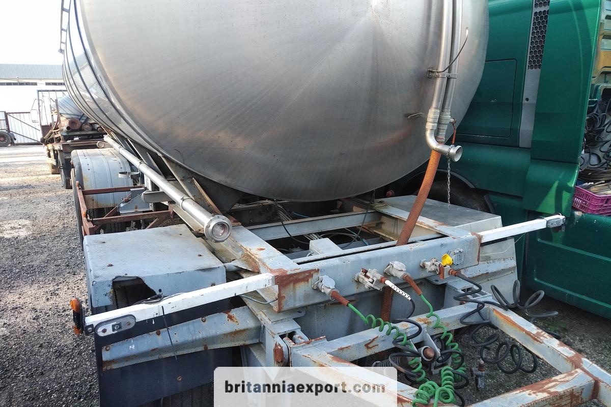 Used 1997 FRUEHAUF D-489 Three-Axle Stainless Steel Food Tanker Semi-Trailer