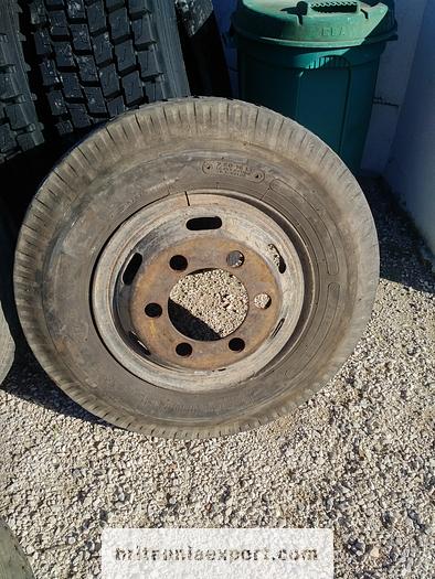 Used Toyota 5 x used 7.50 - 16 LT tyres on 6 studs rims