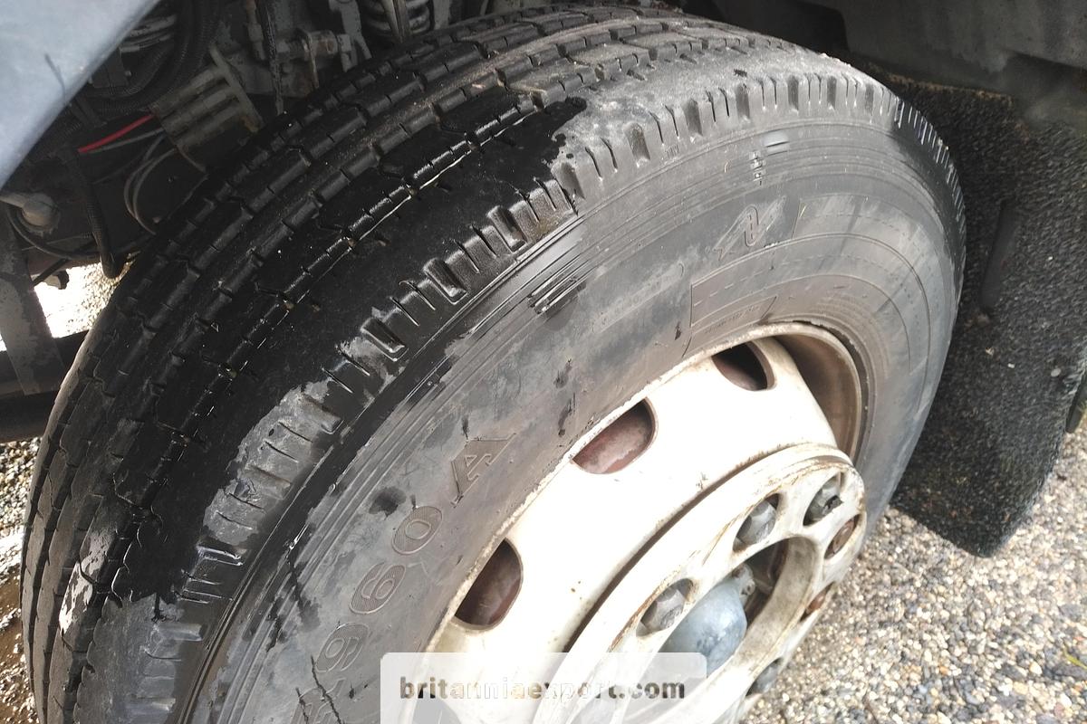 Used 1996 DAF 65 210 ATI | Euro 2 | 19 Ton | On Springs | Dropside Truck With HIAB Crane