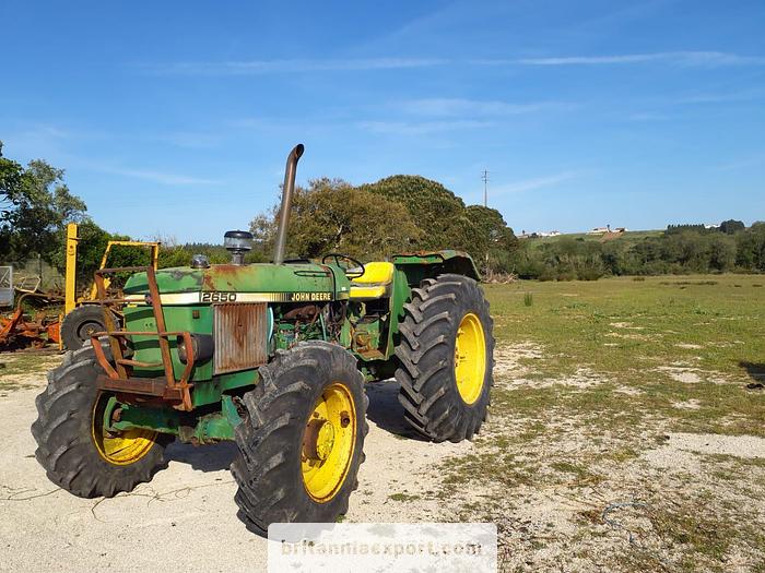 Used 1990 JOHN DEERE 2650 4X4 farm tractor.