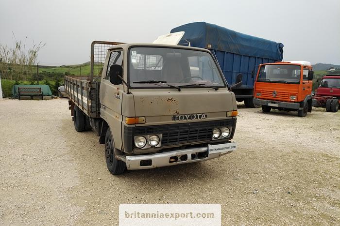 Used 1985 TOYOTA Dyna BU30 3.0 diesel 6 tyres 5.5 ton truck.