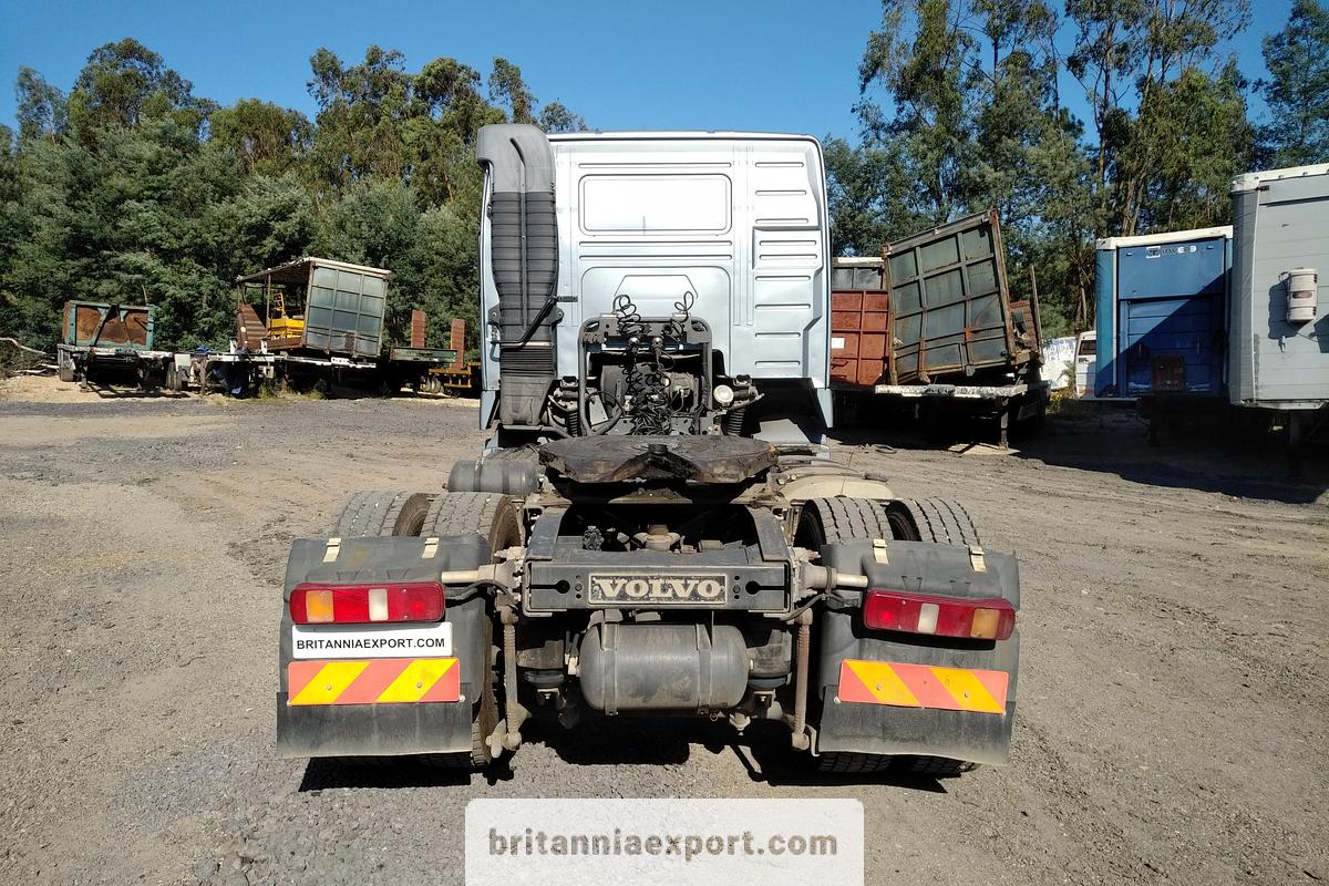 Used 2006 VOLVO FH 400 Euro 3 Manual Retarder Hydraulic Kit 4x2 Tractor Unit