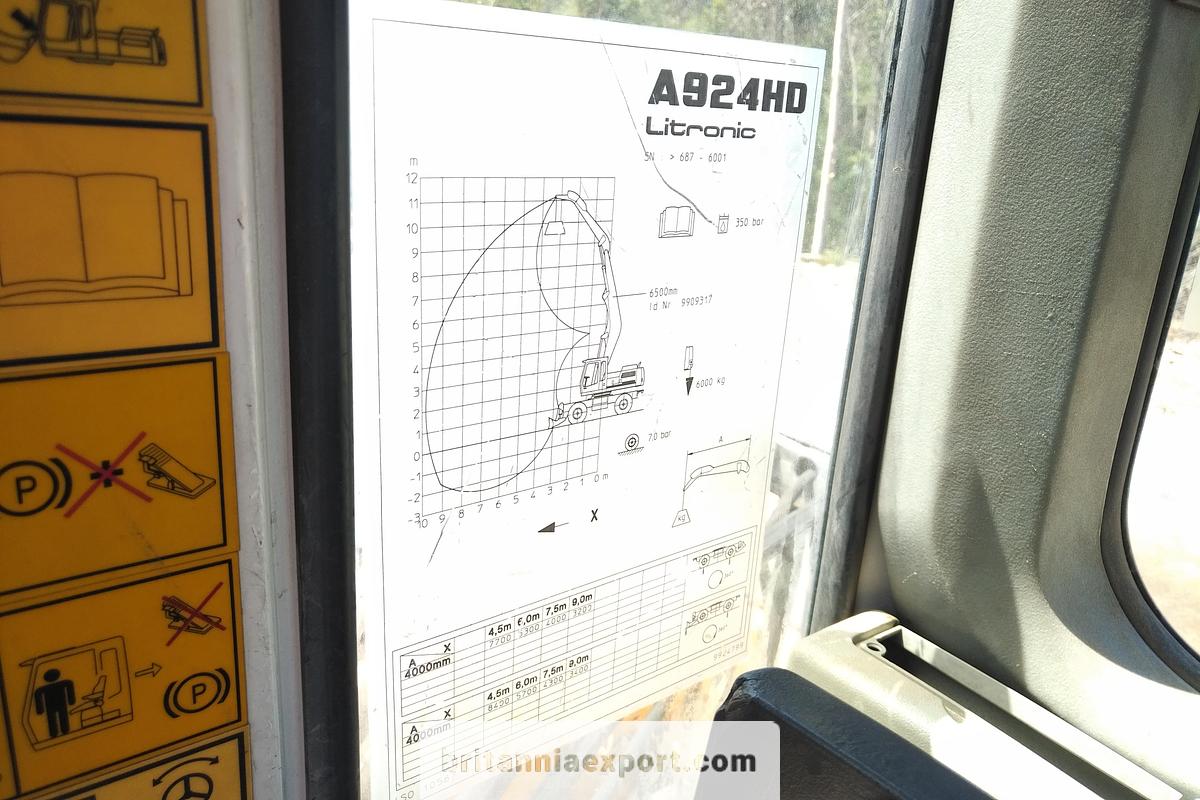 Used 2001 LIEBHERR  A924 Litronic Wheeled Excavator with Grab | Front Blade