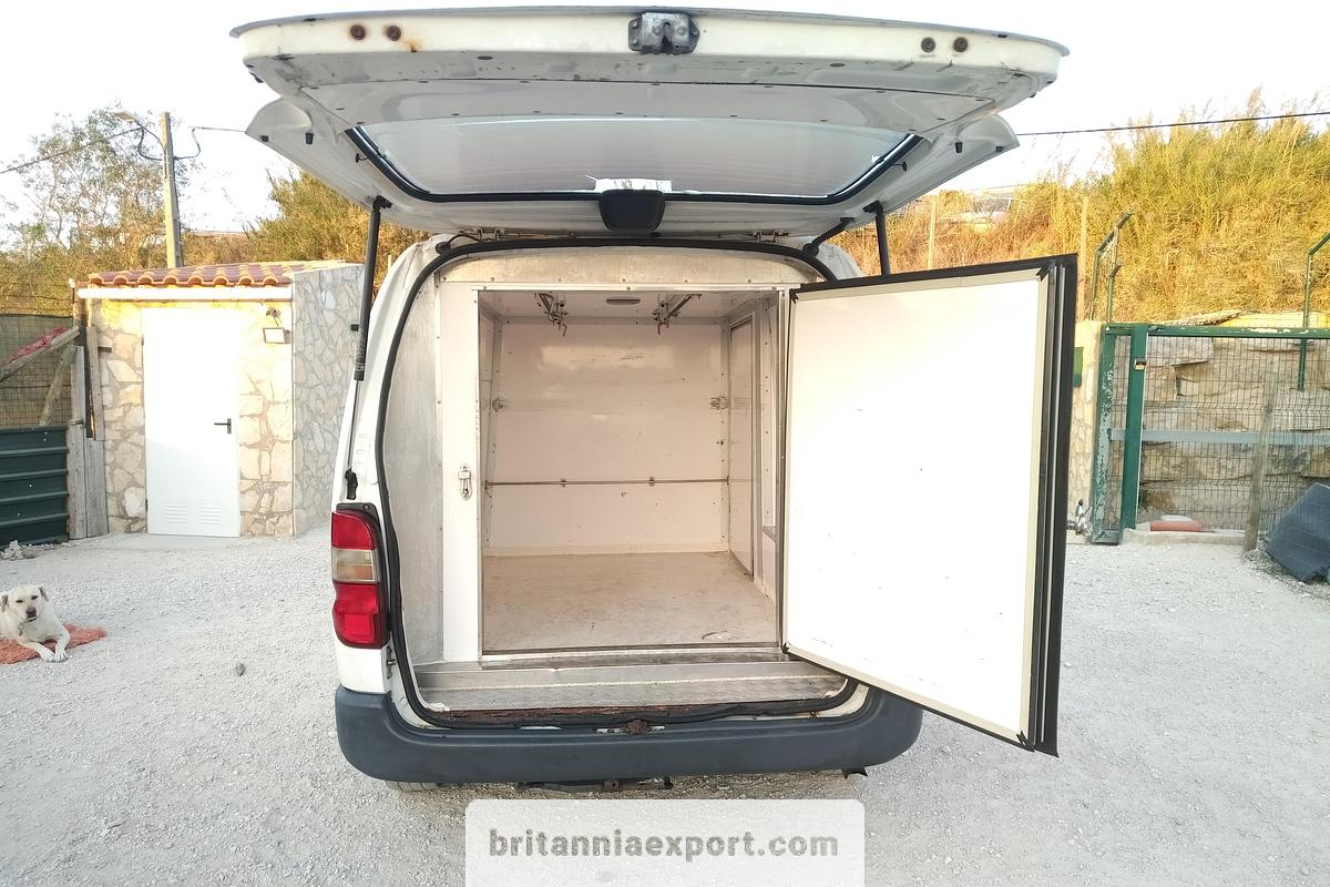 Used 2004 Toyota Hiace 2.5 D-4D Insulated Cold Room Panel Van