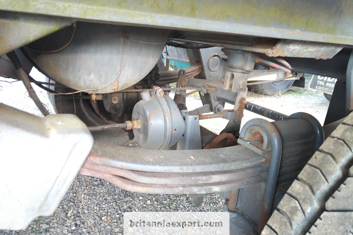 Used 1997 FRUEHAUF D-489 Three-Axle Stainless Steel Food Tanker Semi-Trailer