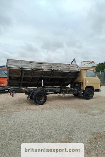 Used 1981 MITSUBISHI Canter FE110 2.7 diesel 5.5 ton tipper.