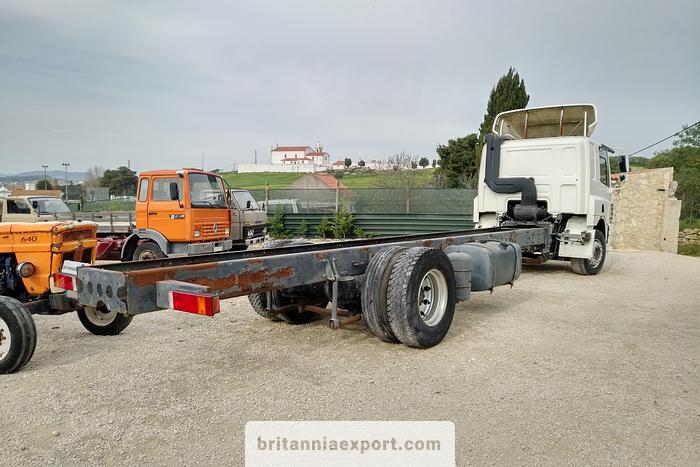 Used 2006 DAF CF 75 310 ZF 16 manual Euro 3 chassis cab truck.