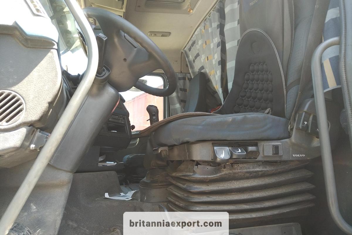 Used 2006 VOLVO FH 400 Euro 3 Manual Retarder Hydraulic Kit 4x2 Tractor Unit