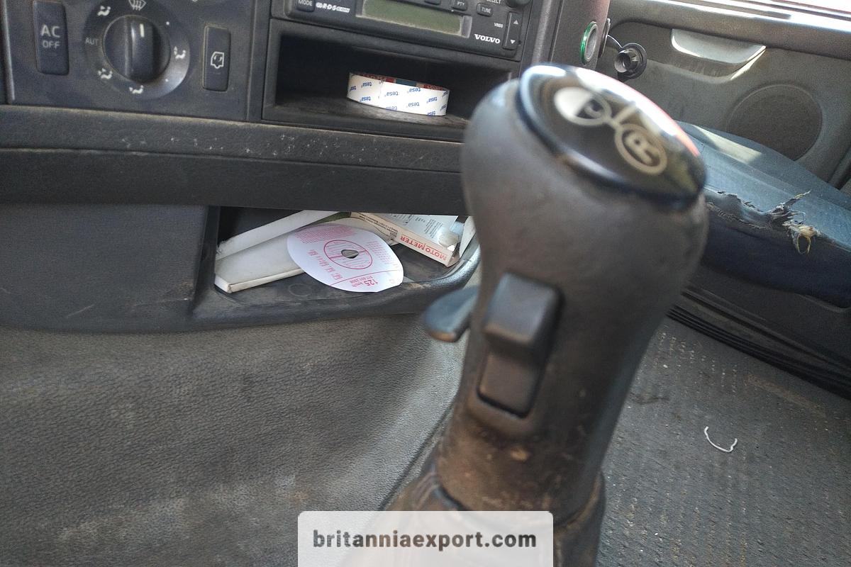 Used 2006 VOLVO FH 400 Euro 3 Manual Retarder Hydraulic Kit 4x2 Tractor Unit
