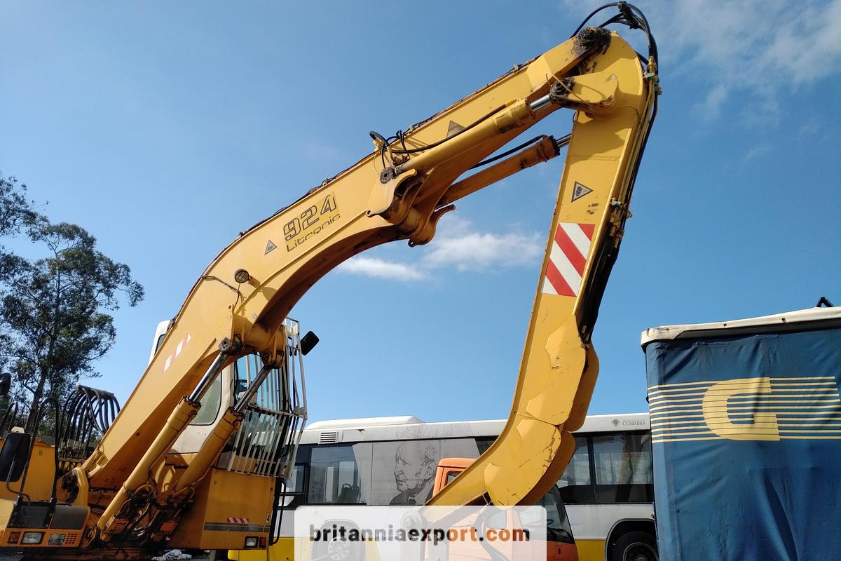 Used 2001 LIEBHERR  A924 Litronic Wheeled Excavator with Grab | Front Blade