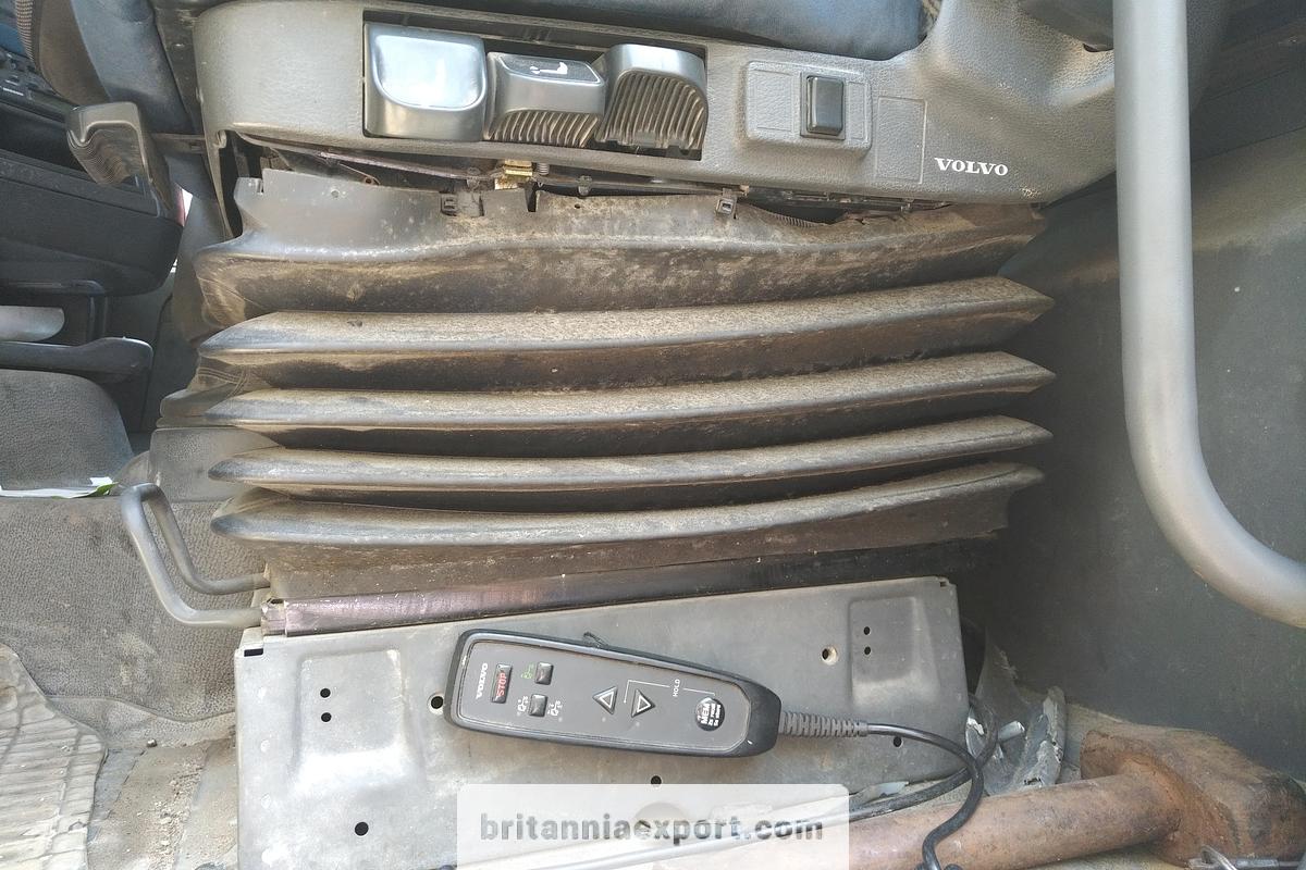 Used 2006 VOLVO FH 400 Euro 3 Manual Retarder Hydraulic Kit 4x2 Tractor Unit