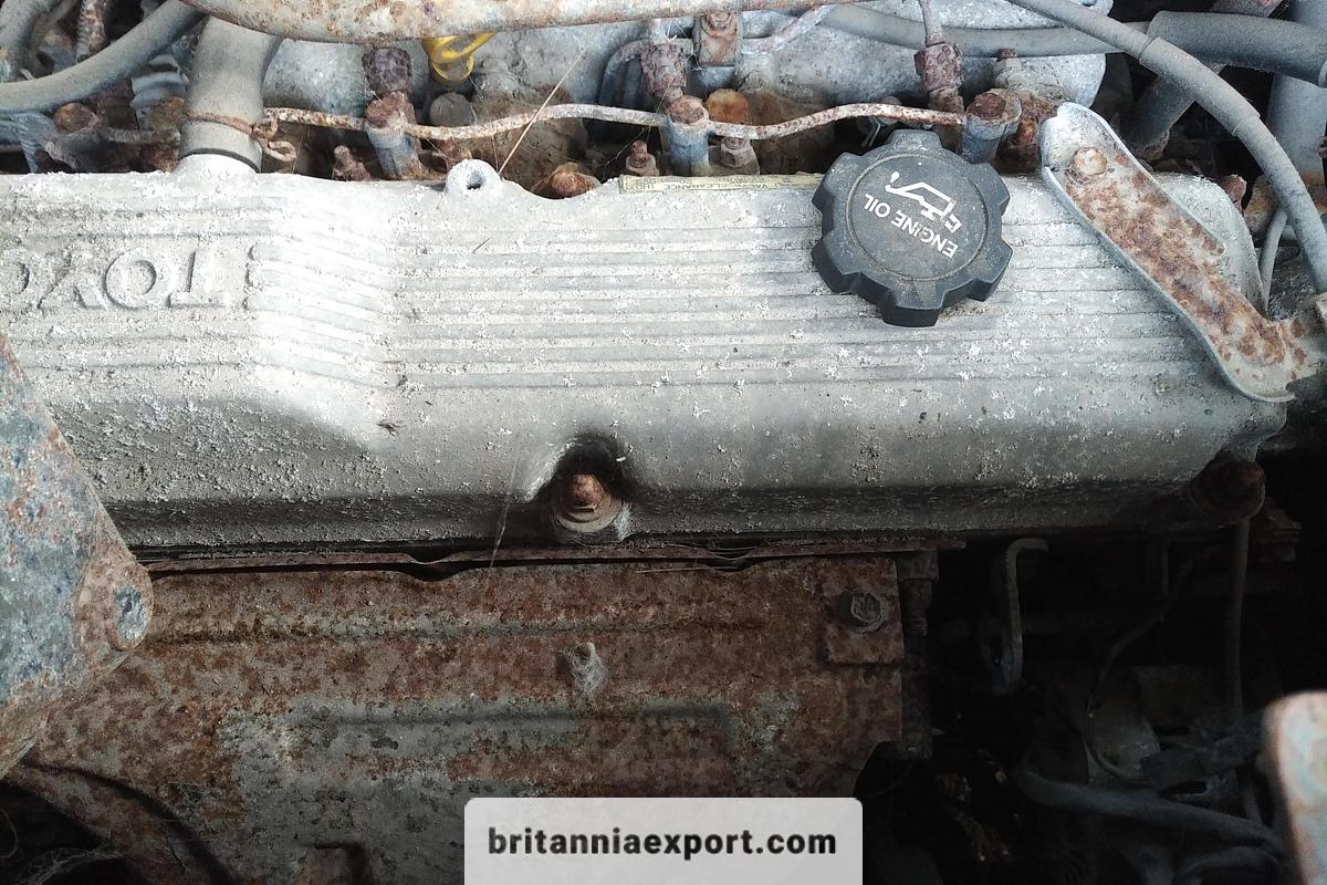 Used 1988 TOYOTA 3B Diesel Engine and 5-Speed Manual Gearbox โ Complete Set.