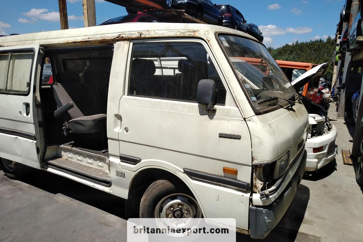Used 1993 MAZDA 2.2 Diesel Engine & 5 Speed Manual Gearbox E2200 / Bongo / Ford / Kia Applications