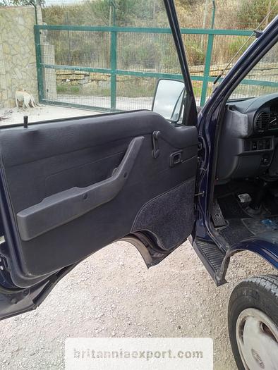 Used 1994 Hyundai H100 2.5 diesel 6 seats minibus.