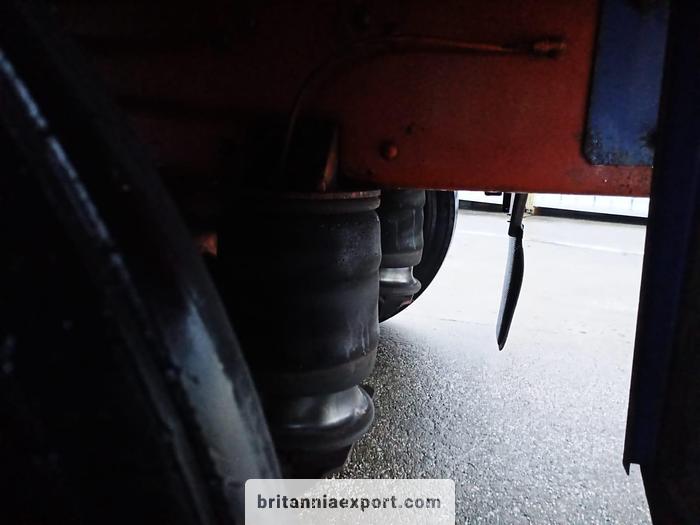 Used 1993 SCANIA P 93M 250 6X2 8 tyres 26 ton curtainsider truck