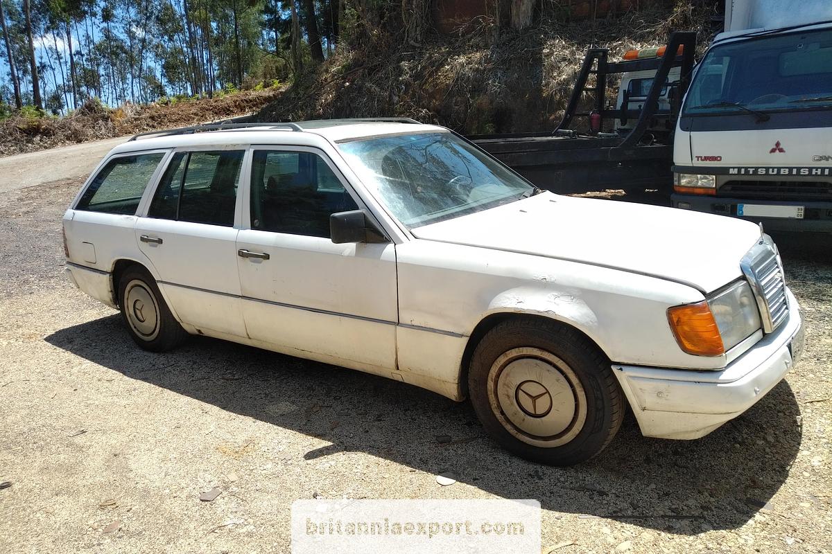 Used MERCEDES-BENZ W124 200 TD 2.0 Diesel 4 Cylinder Estate Car