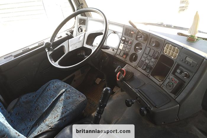 Used 1994 SCANIA P 93M 280 19 ton isothermic box lorry.