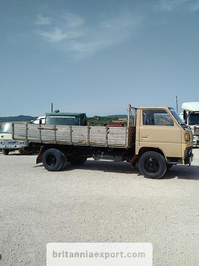 Used 1981 MITSUBISHI Canter FE110 2.7 diesel 5.5 ton tipper.