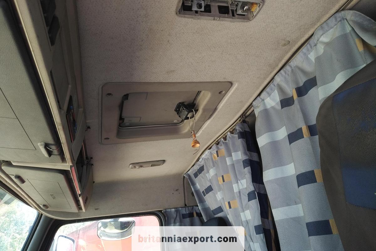 Used 2006 VOLVO FH 400 Euro 3 Manual Retarder Hydraulic Kit 4x2 Tractor Unit