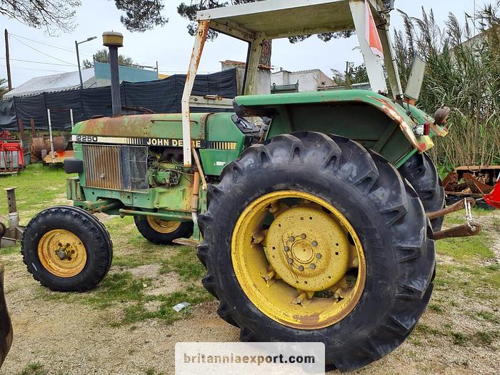Used 1987 JOHN DEERE 2250 farm tractor.