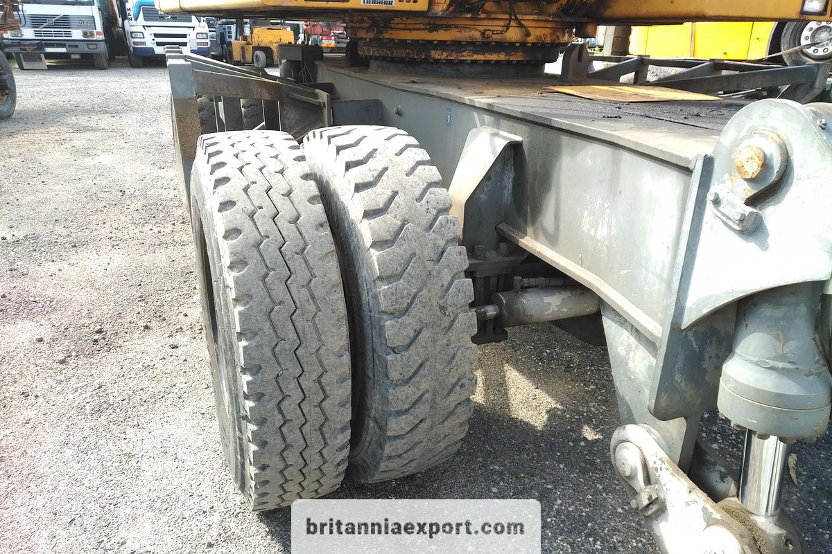 Used 2001 LIEBHERR  A924 Litronic Wheeled Excavator with Grab | Front Blade