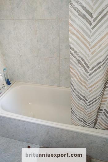 Used 1950 3 Bedroom  detached house