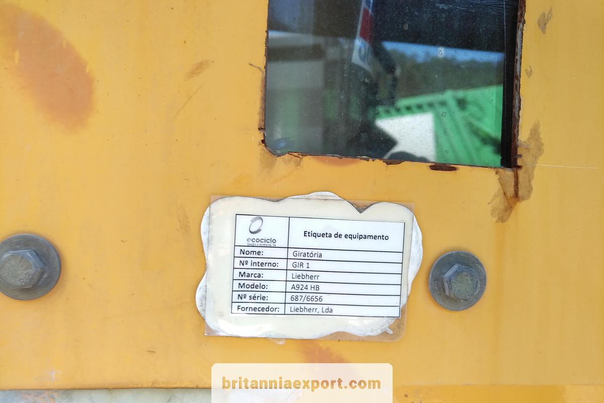 Used 2001 LIEBHERR  A924 Litronic Wheeled Excavator with Grab | Front Blade