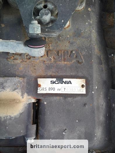 Used 2000 SCANIA P114 L 340 CP19 manual tractor unit.