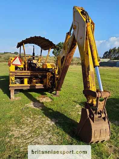 Used 1987 Massey Ferguson 50E 4X4 tractor backhoe loader