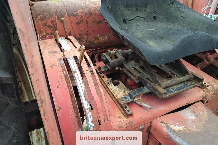 Used 1975 International  574 3.9 diesel power steering farm tractor.