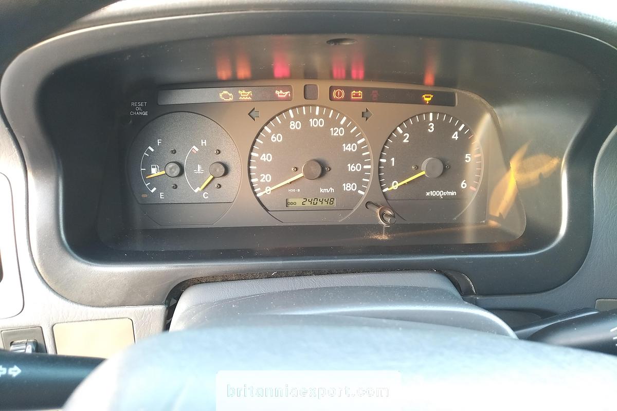 Used 2004 Toyota Hiace 2.5 D-4D Insulated Cold Room Panel Van