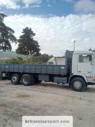 Used 1988 VOLVO F12 360 6X2 26 ton tipper.