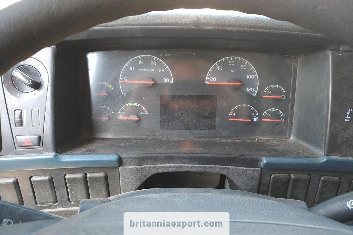 Used 2006 VOLVO FH 400 Euro 3 Manual Retarder Hydraulic Kit 4x2 Tractor Unit