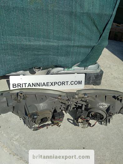 Used 1997 TOYOTA Headlights, Rear brake lights, Indicators for Toyota Hiace.