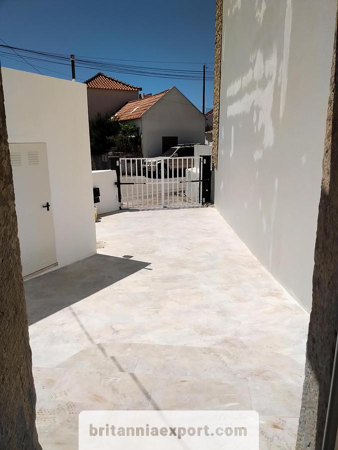 Refurbished 3 Bedroom Detached house to rent in Monte Godel | Mafra | Portugal.