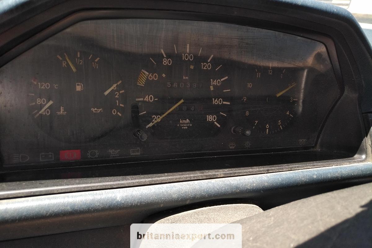 Used MERCEDES-BENZ W124 200 TD 2.0 Diesel 4 Cylinder Estate Car