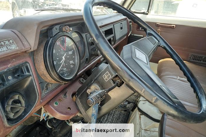 Used 1984 TOYOTA Dyna BU30 3.0 diesel 6 tyres 5.5 ton truck.
