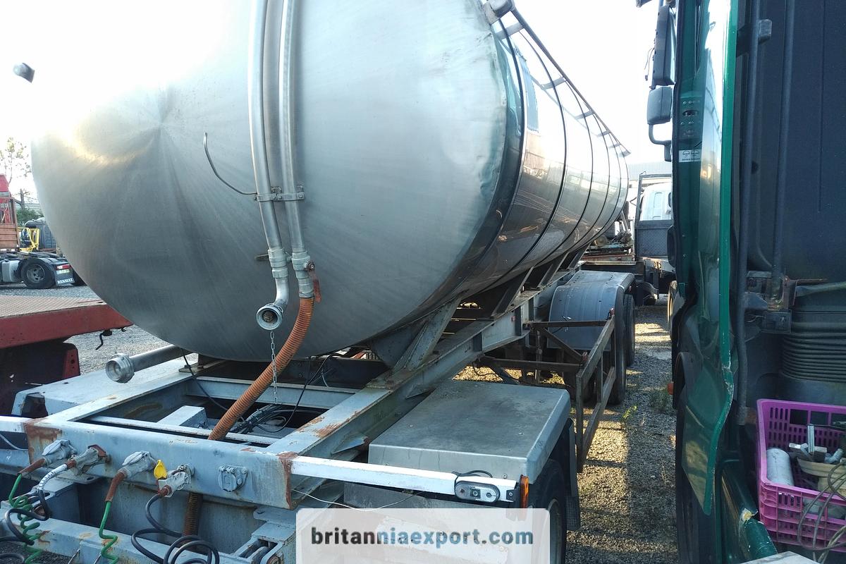 Used 1997 FRUEHAUF D-489 Three-Axle Stainless Steel Food Tanker Semi-Trailer