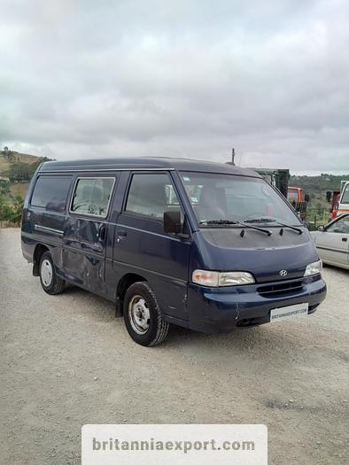 Used 1994 Hyundai H100 2.5 diesel 6 seats minibus.