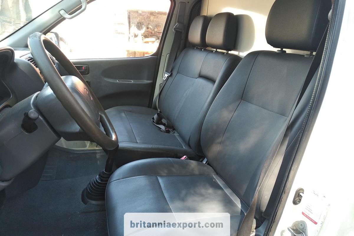 Used 2002 Toyota Hiace 2.5 D-4D Insulated Cold Room Panel Van