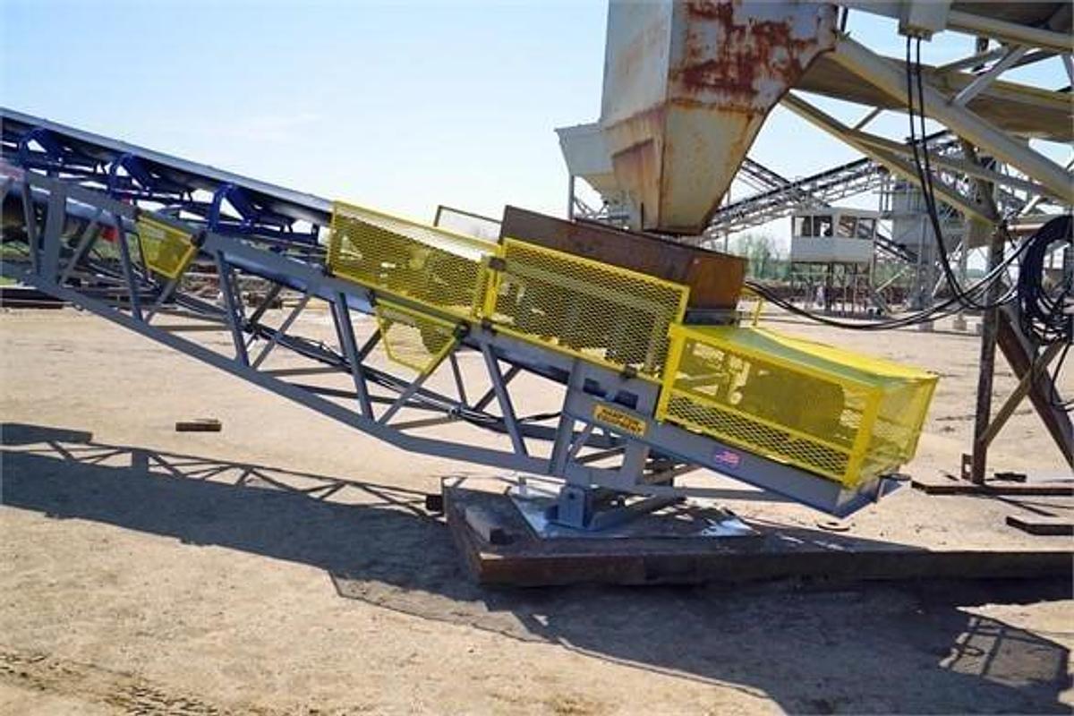 Used 2025 EARTHWORM CONVEYORS 36X100