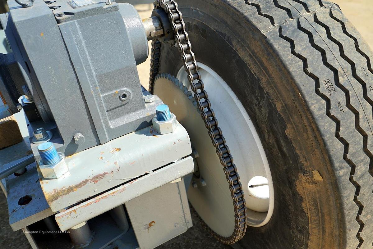 2025 EARTHWORM CONVEYORS 42X60