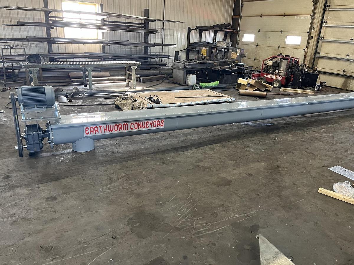 2025 EARTHWORM CONVEYORS 12X30
