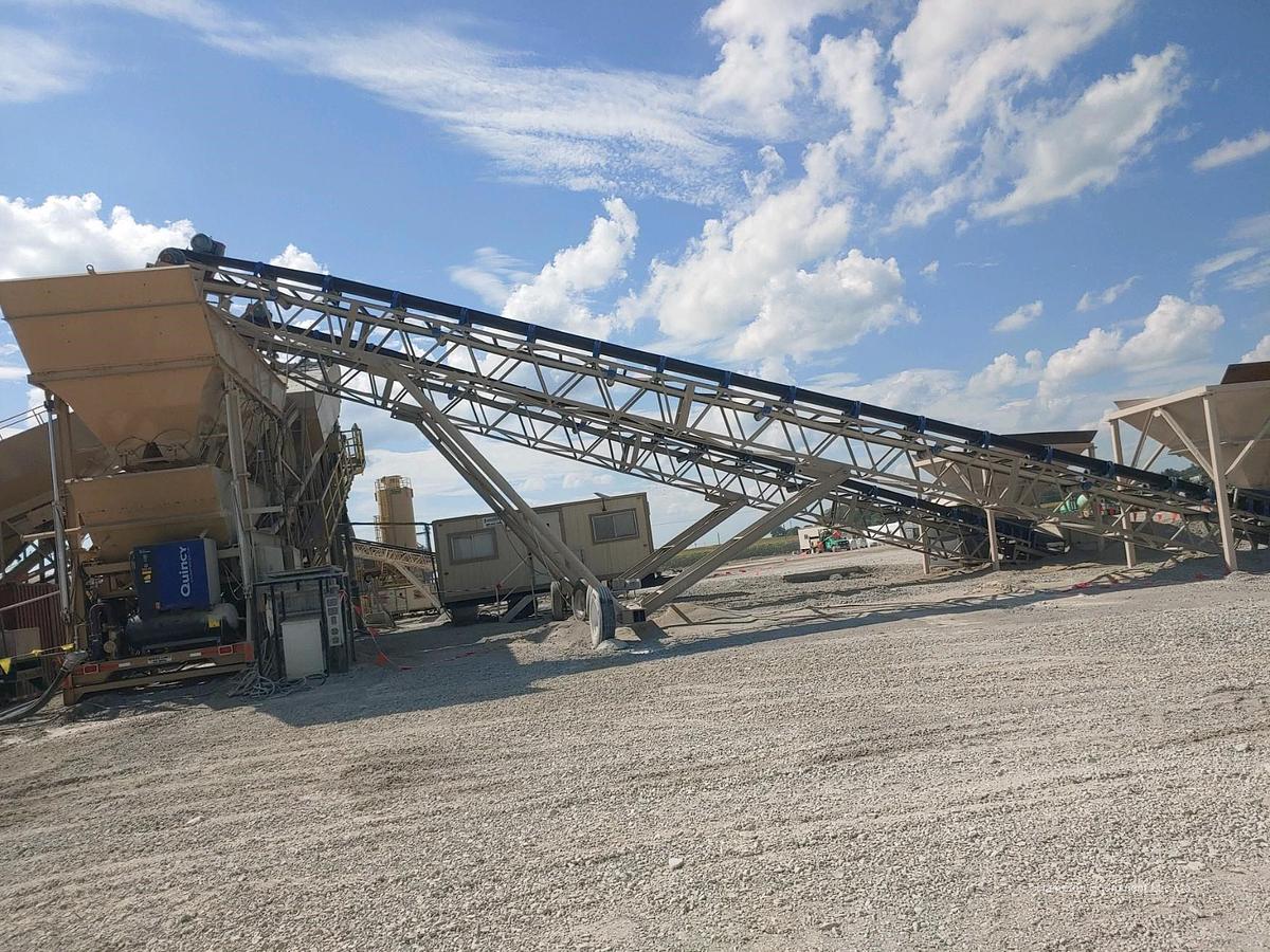 2026 EARTHWORM CONVEYORS 48X100