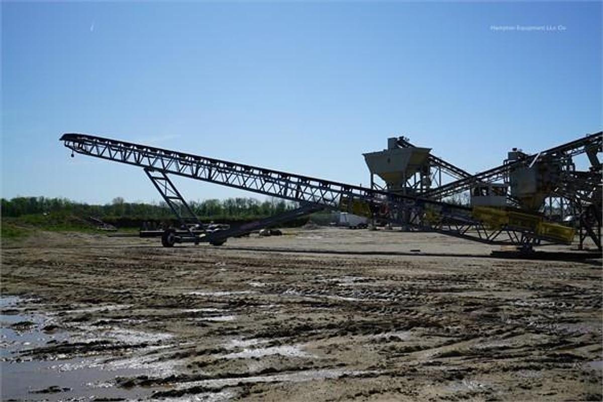 2026 EARTHWORM CONVEYORS 30X100