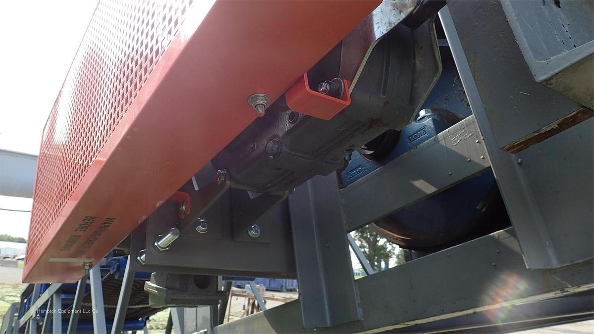 2025 EARTHWORM CONVEYORS 36X100