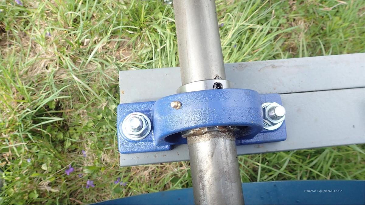 2025 EARTHWORM CONVEYORS 24X20