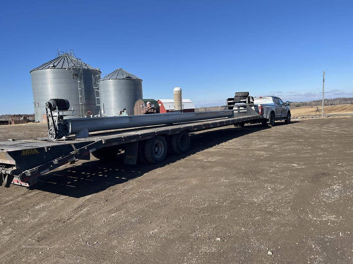 2025 EARTHWORM CONVEYORS 12X30