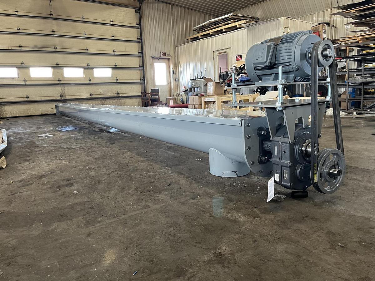 2025 EARTHWORM CONVEYORS 12X30