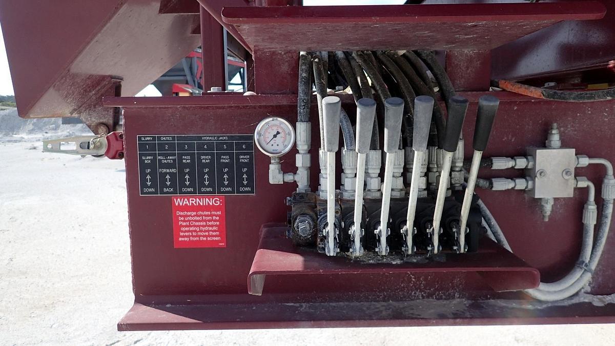 Used 2024 EARTHWORM CONVEYORS 30X80